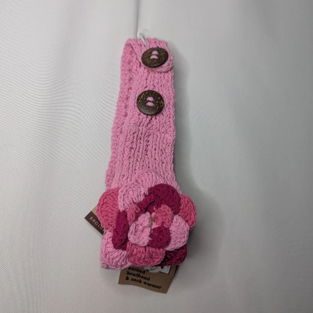 New C.C Cheveux Corp Womens Light Pink Knitted Ombre Flower Button Headband NWT